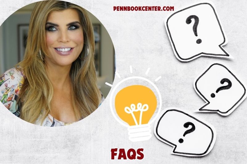 FAQs about Ana Quincoces