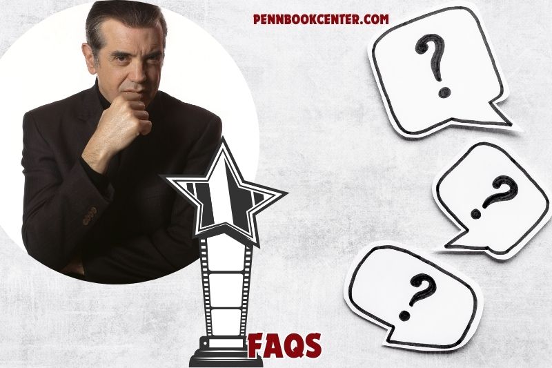 FAQs about Chazz Palminteri