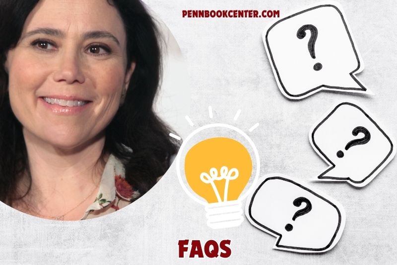 FAQs about Alex Borstein