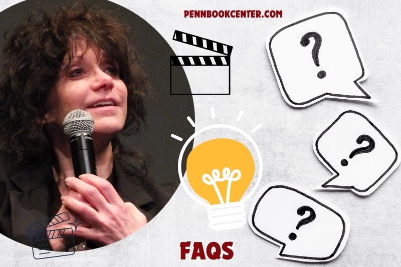 FAQs about Amy Heckerling