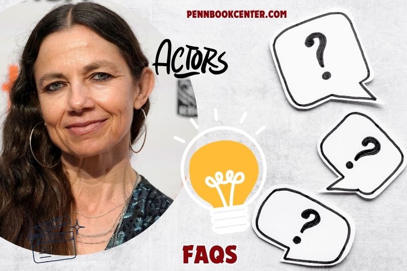 FAQs about Justine Bateman