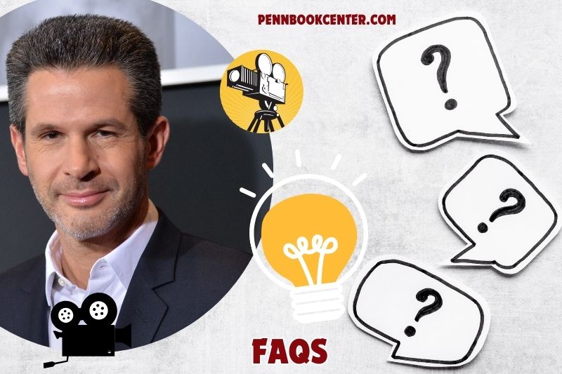 FAQs about Simon Kinberg