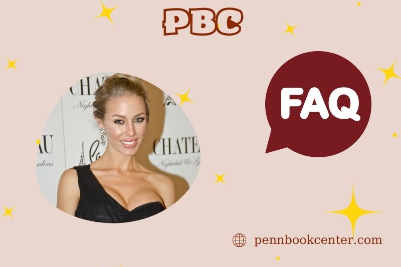 FAQs about Nicole Aniston