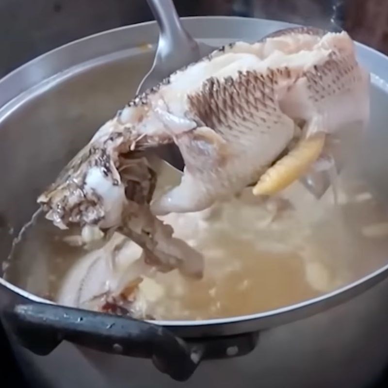 Bước 4 Nấu canh chua kiến vàng Canh chua kiến vàng