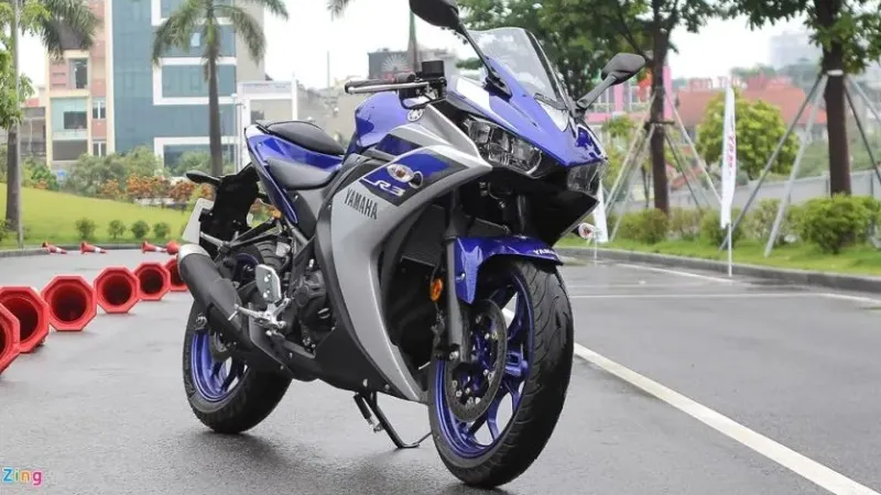 Giá xe Yamaha R3 tại Việt Nam